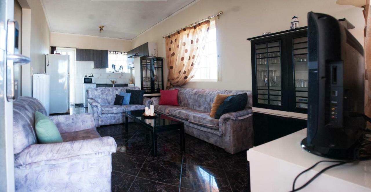 Royal Artemis Beach, Athens, Airport Ngoại thất bức ảnh